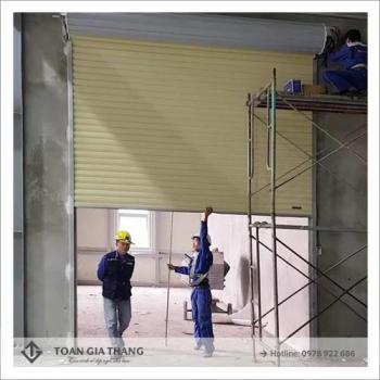 Cửa cuốn cơ giá rẻ Cửa cuốn cơ giá rẻ