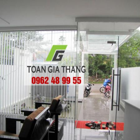 CỬA KÍNH CƯỜNG LỰC ĐẨY CỬA KÍNH CƯỜNG LỰC ĐẨY