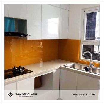 Kính cường lực ốp tường bếp Kính cường lực ốp tường bếp
