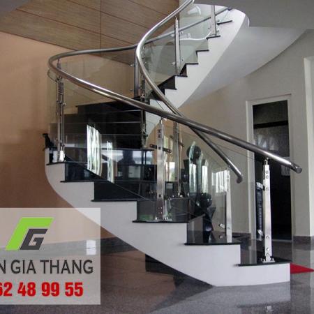 ĐẶC ĐIỂM NỔI BẬT CỦA CẦU THANG INOX KÍNH CƯỜNG LỰC ĐẶC ĐIỂM NỔI BẬT CỦA CẦU THANG INOX KÍNH CƯỜNG LỰC